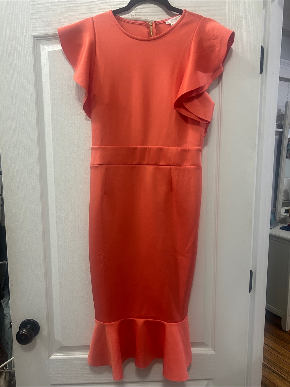 VENUS Coral Ruffle Sleeve Midi Dress-never worn